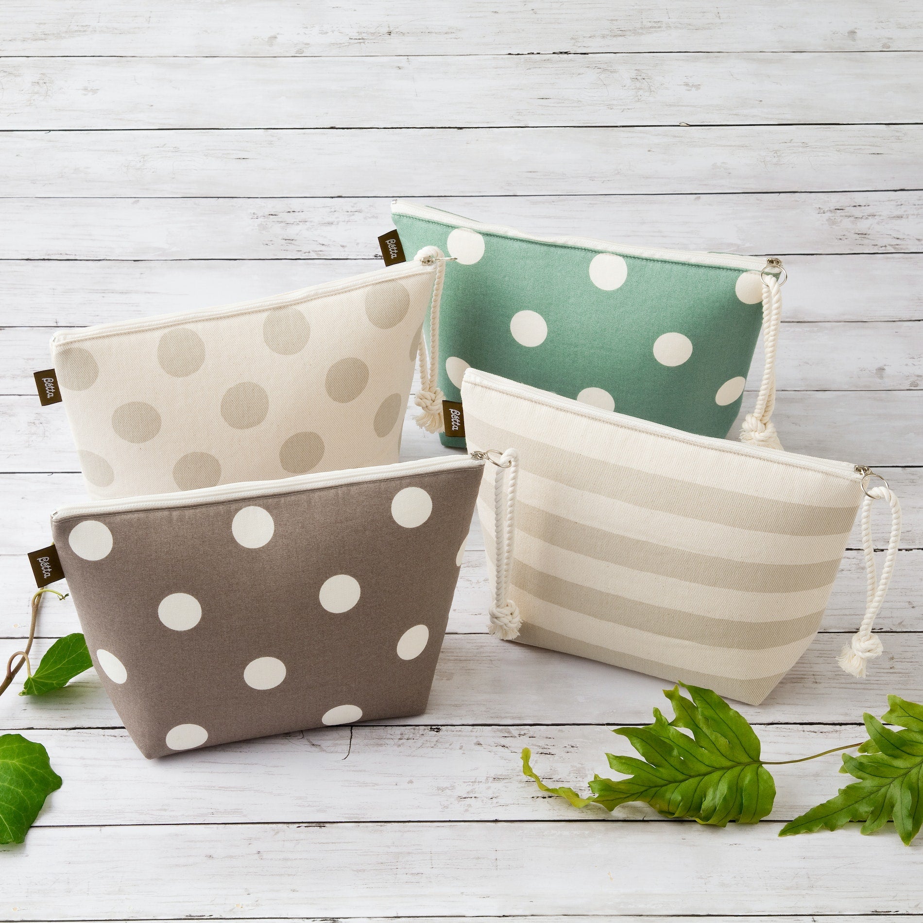 ベッタ おでかけポーチ